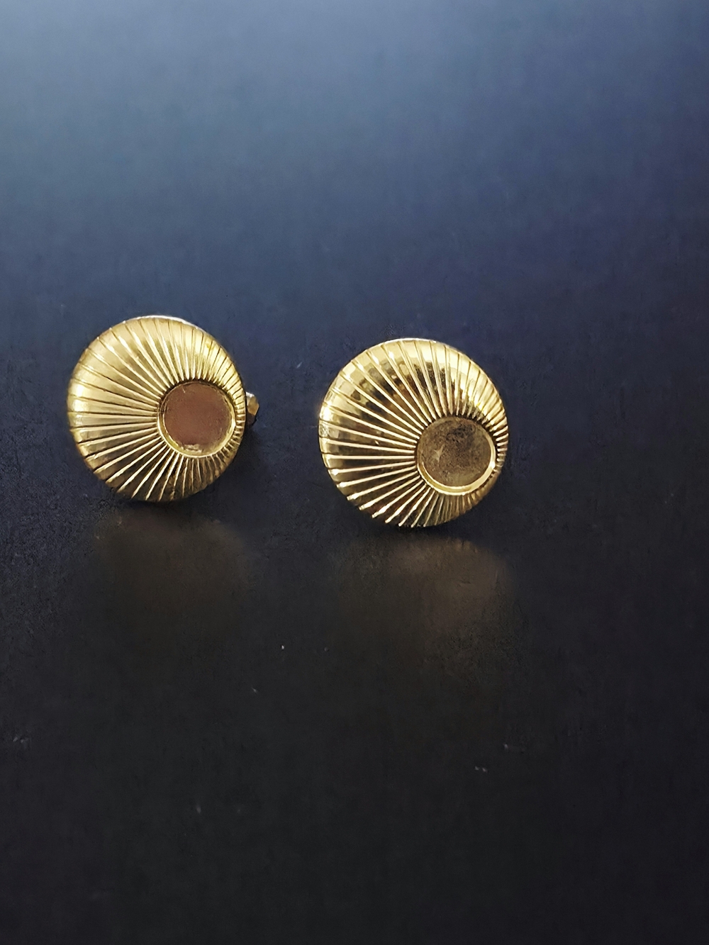 N.W.O.T Classic Gold-Tone Radiant Cuff Links - Men Accessories